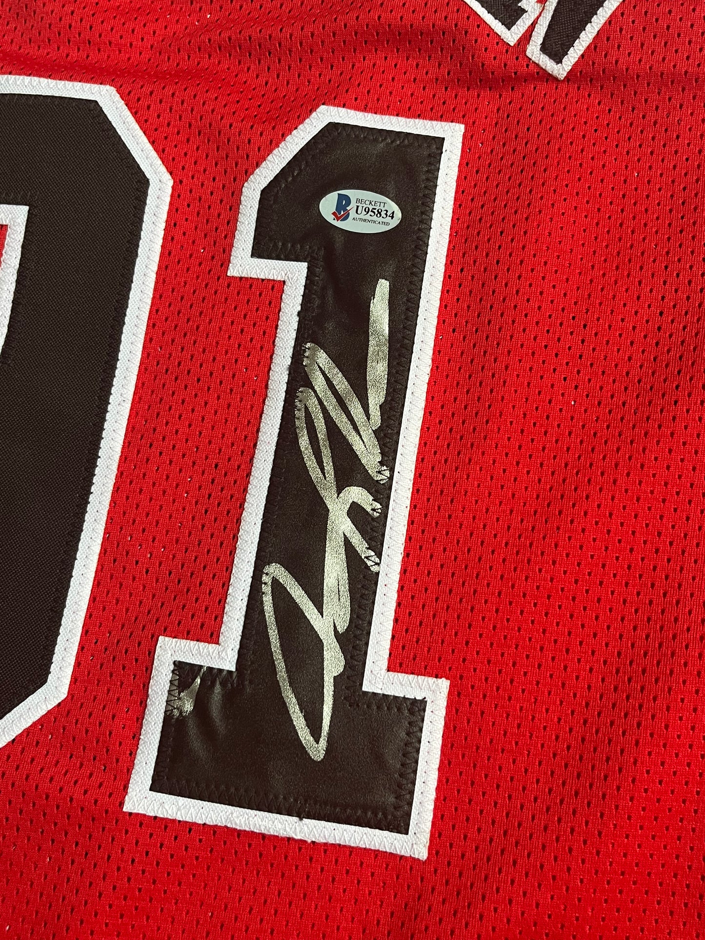 Dennis Rodman signed Bulls Jersey BECKETT Authenticated